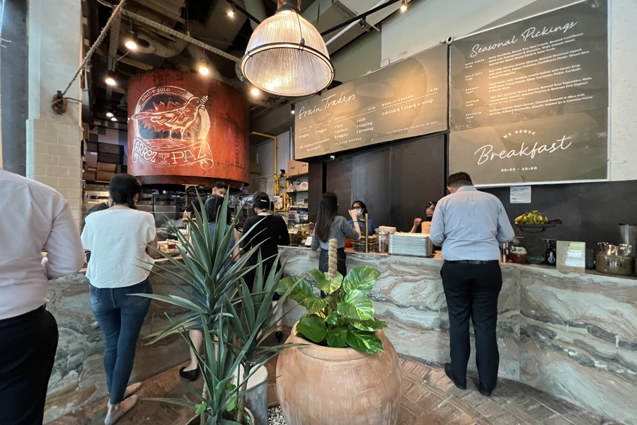 Grain Traders ordering counter area at CapitaGreen