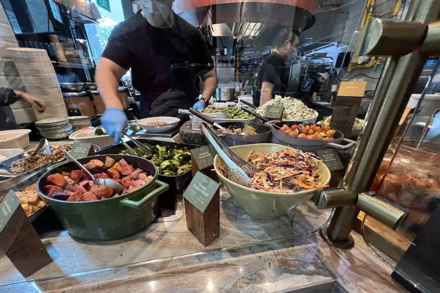 Clear display for customers to choose their meal bowl ingredients