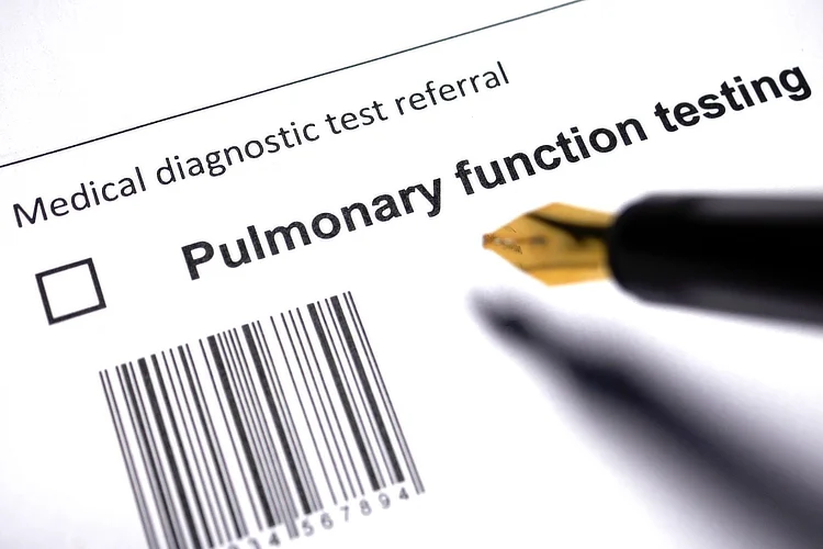 Pulmonary function test referral form for respiratory evaluation.